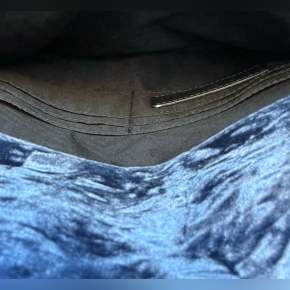 Never used Rebecca Minkoff velvet clutch - Picture 4 of 6